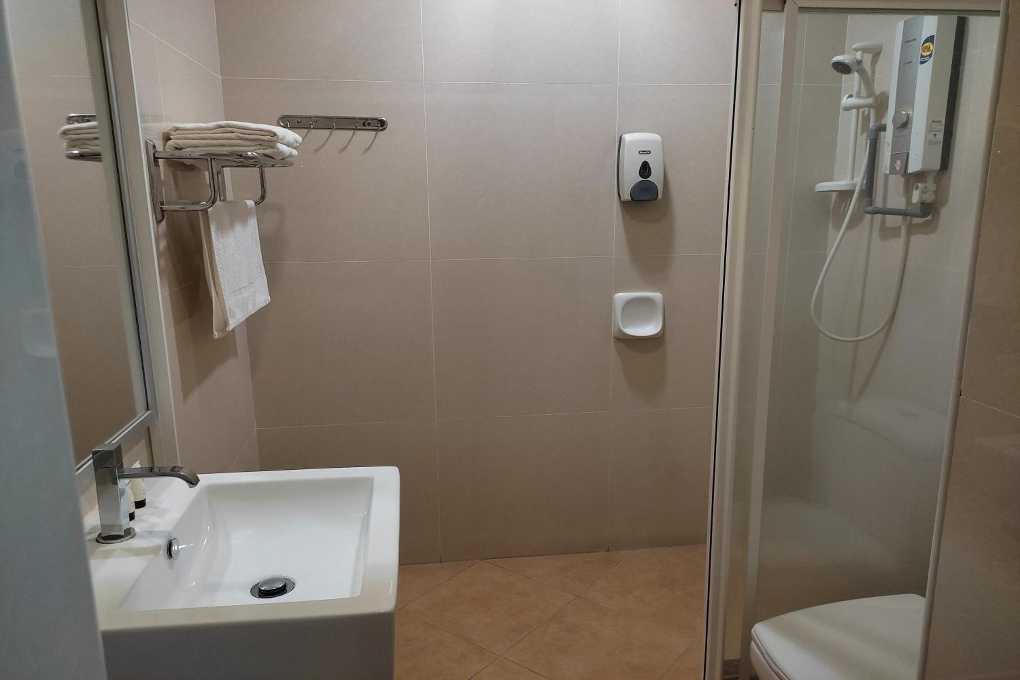 Hotel D'New 1 Kk Sabah Donggongon Esterno foto